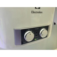 Эмалированный электрический накопительный водонагреватель Electrolux EWH 80 Formax